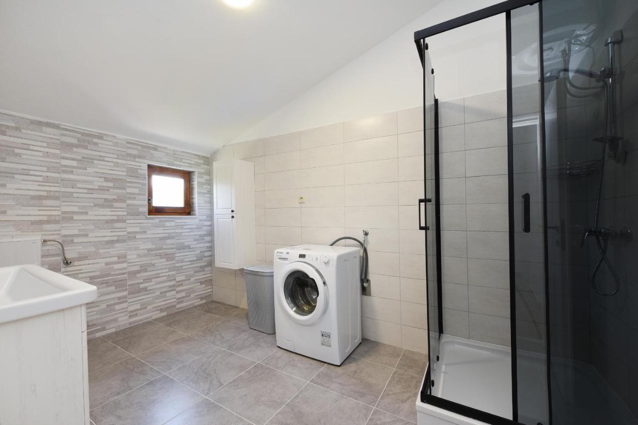 Apartman Magas With Private Pool Vinjerac Exterior foto